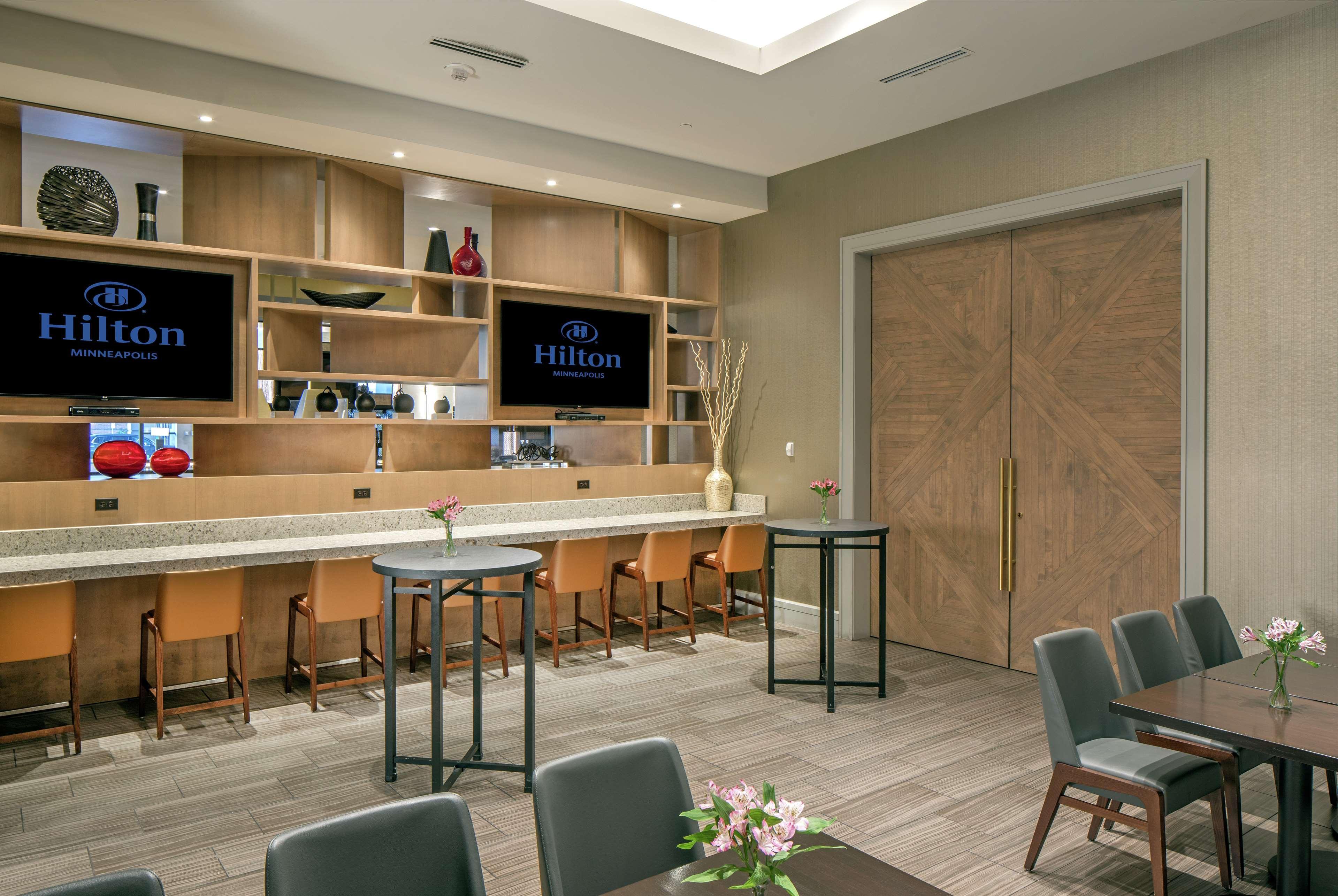 Hilton Минеаполис Екстериор снимка