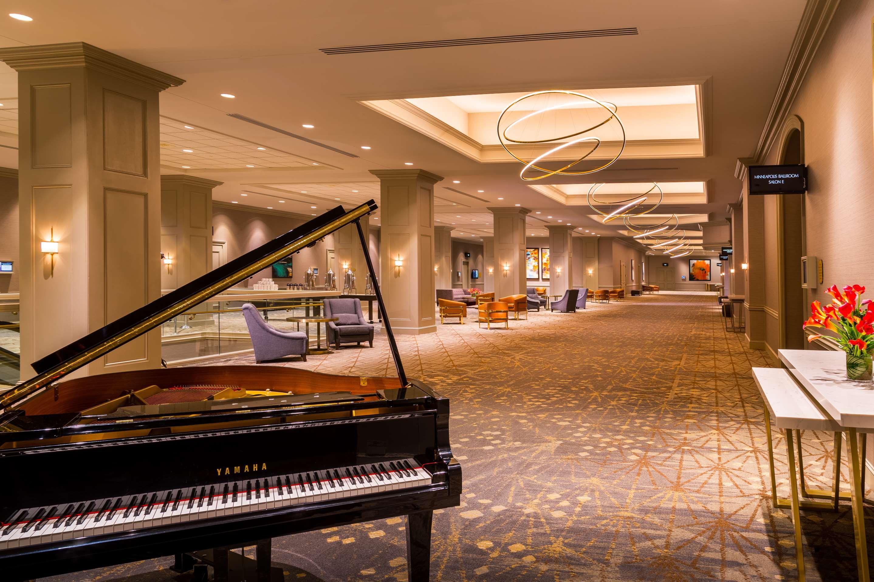 Hilton Минеаполис Екстериор снимка