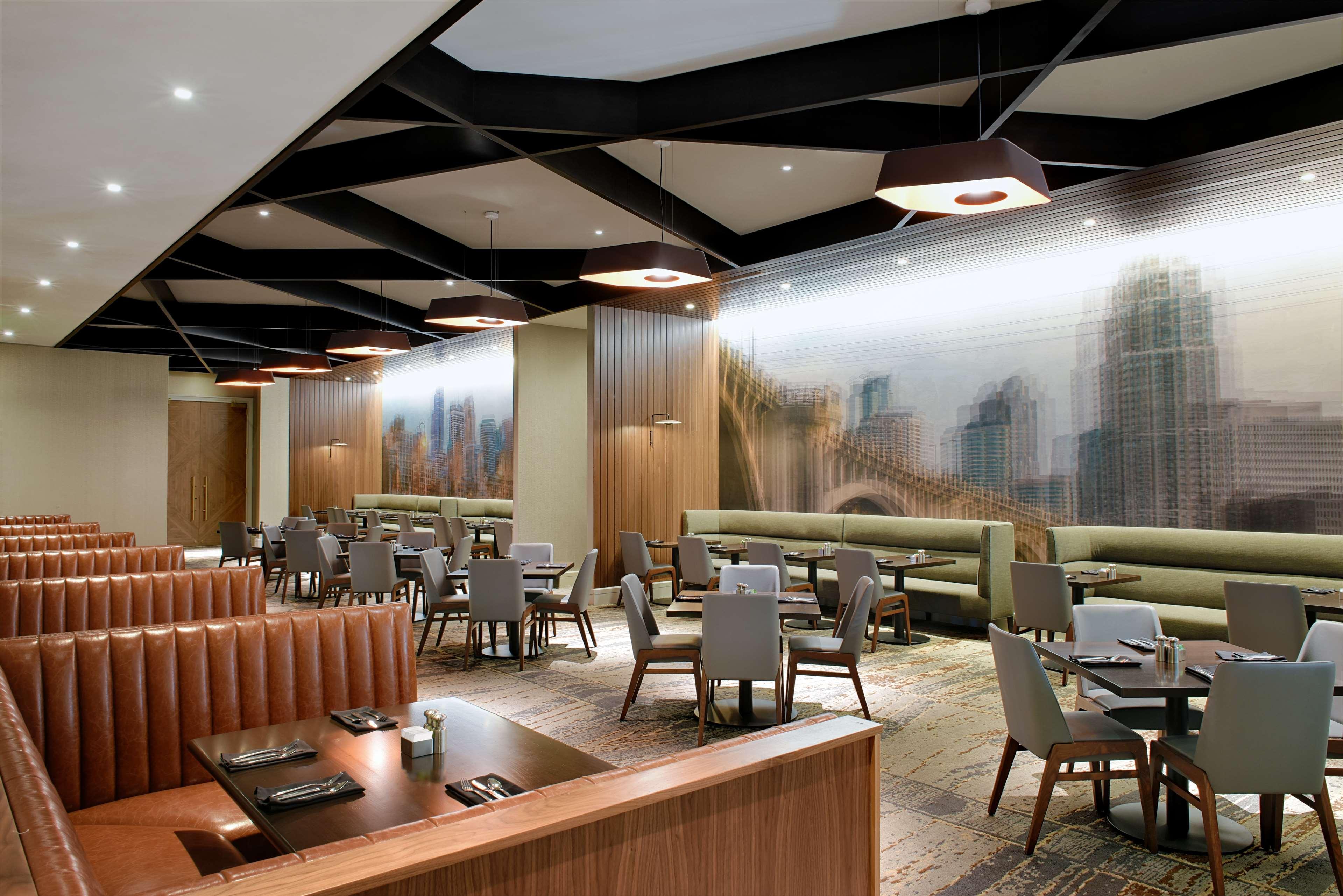 Hilton Минеаполис Екстериор снимка
