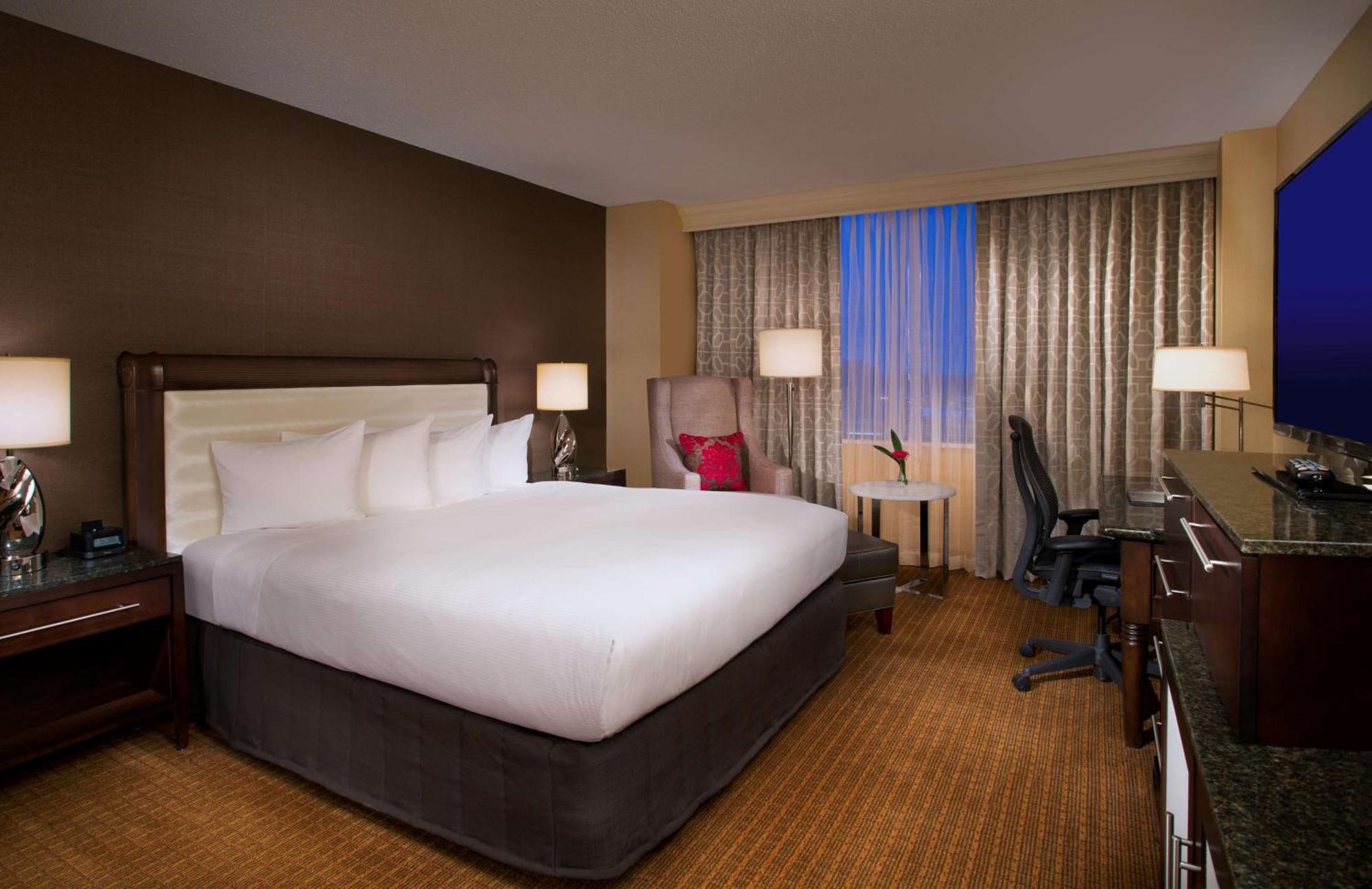 Hilton Минеаполис Екстериор снимка