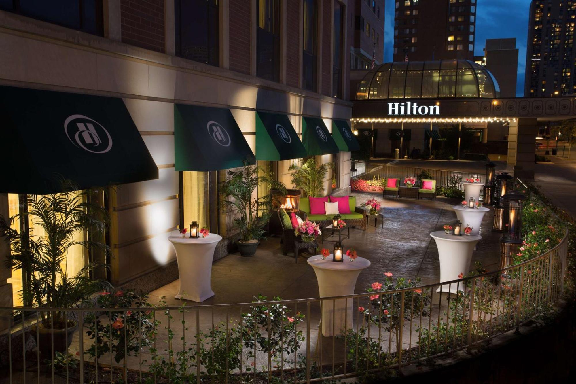 Hilton Минеаполис Екстериор снимка